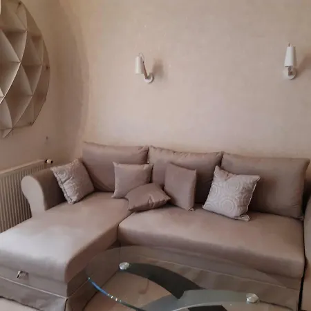 Tour-group Apartment-4